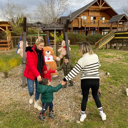 샬레 Lolini 노비사드